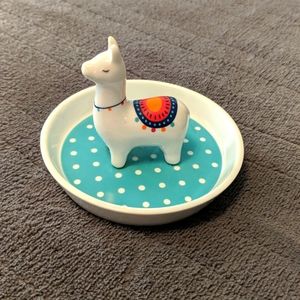 Llama ring dish